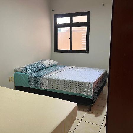 Apartamento 4 Quartos Av Beira Mar Nº 36 - Edif Canto Nobre - Guarapari Es מראה חיצוני תמונה