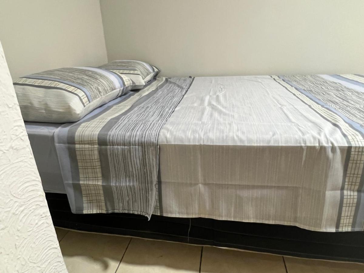Apartamento 4 Quartos Av Beira Mar Nº 36 - Edif Canto Nobre - Guarapari Es מראה חיצוני תמונה